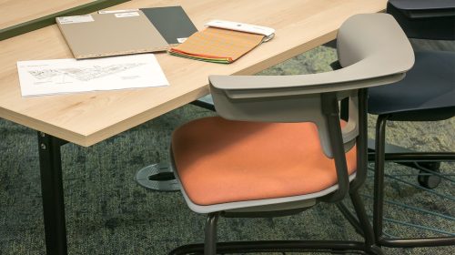 ruckus-chair-table-close-1440x810